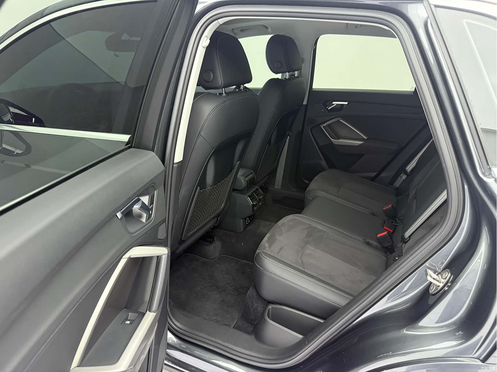 Audi Q3, 2023 18