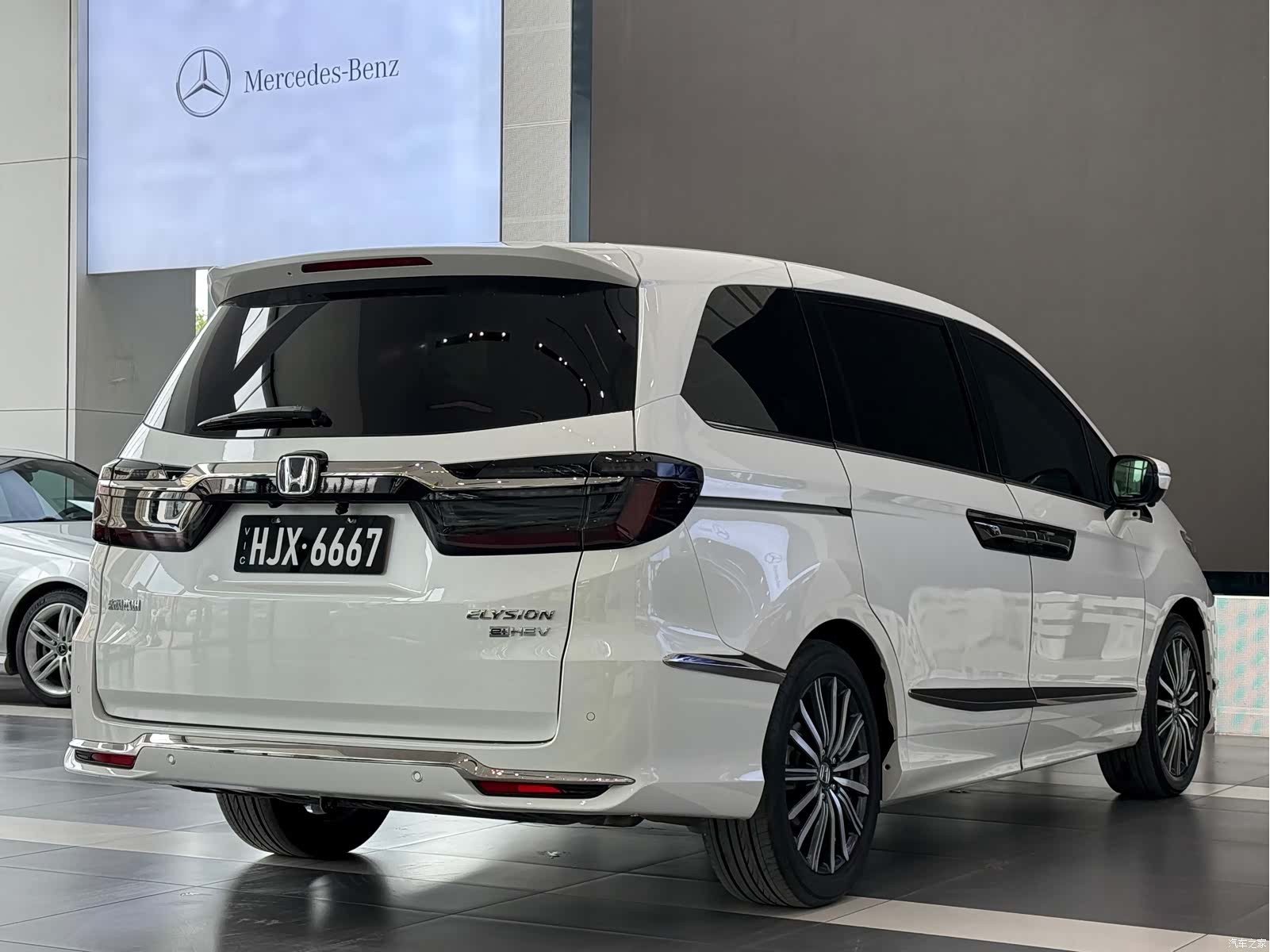Honda Elysion, 2023 все фото