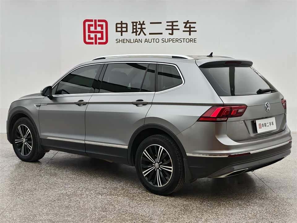 Volkswagen Tiguan L