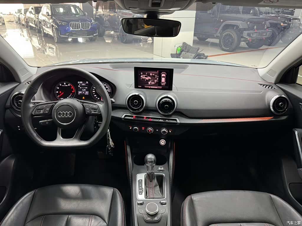 Audi Q2L, 2022 9