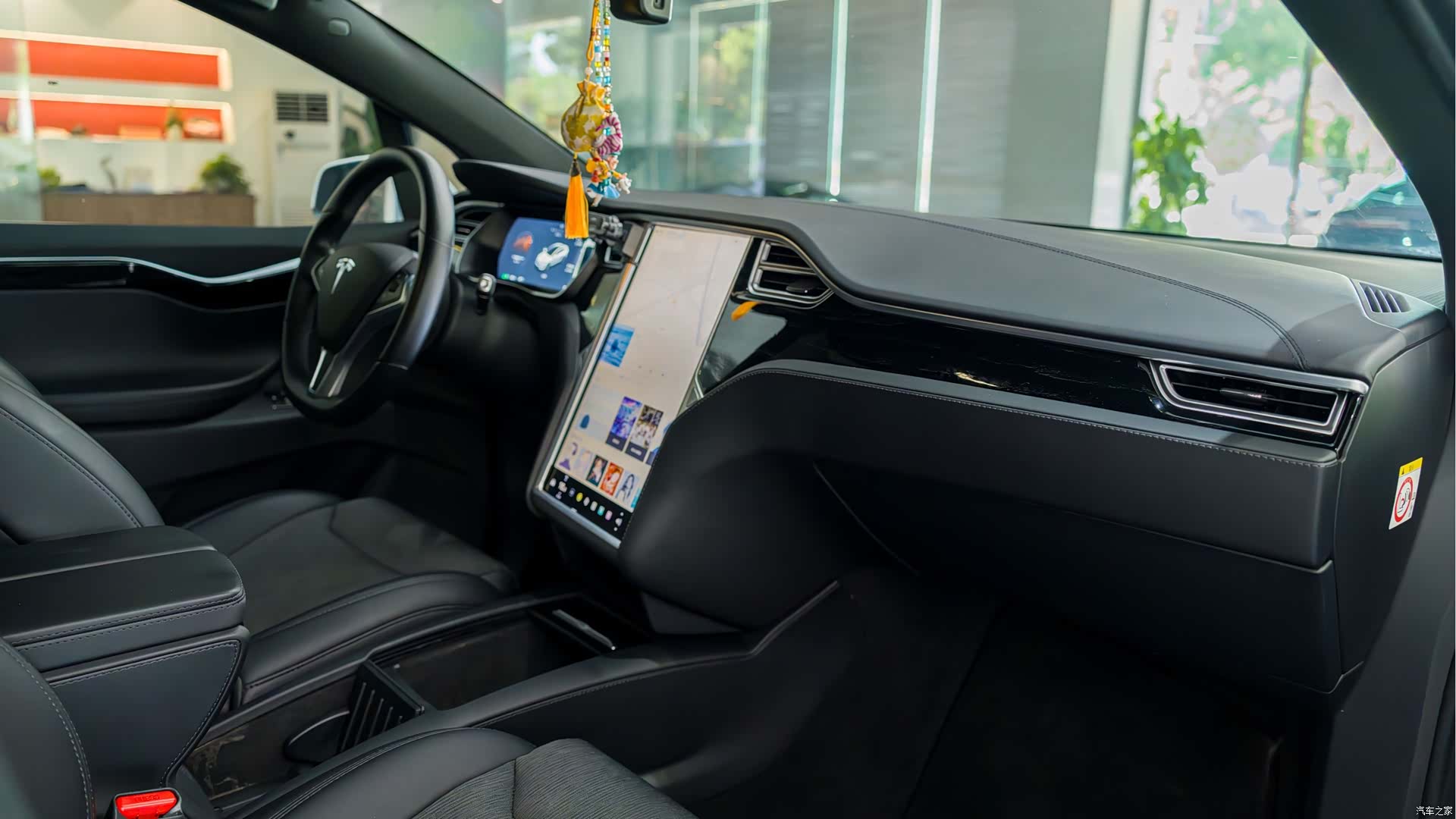 Tesla Model X, 2017 12