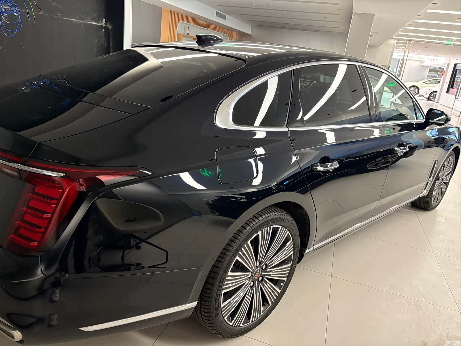 Hongqi H9, 2026 все фото