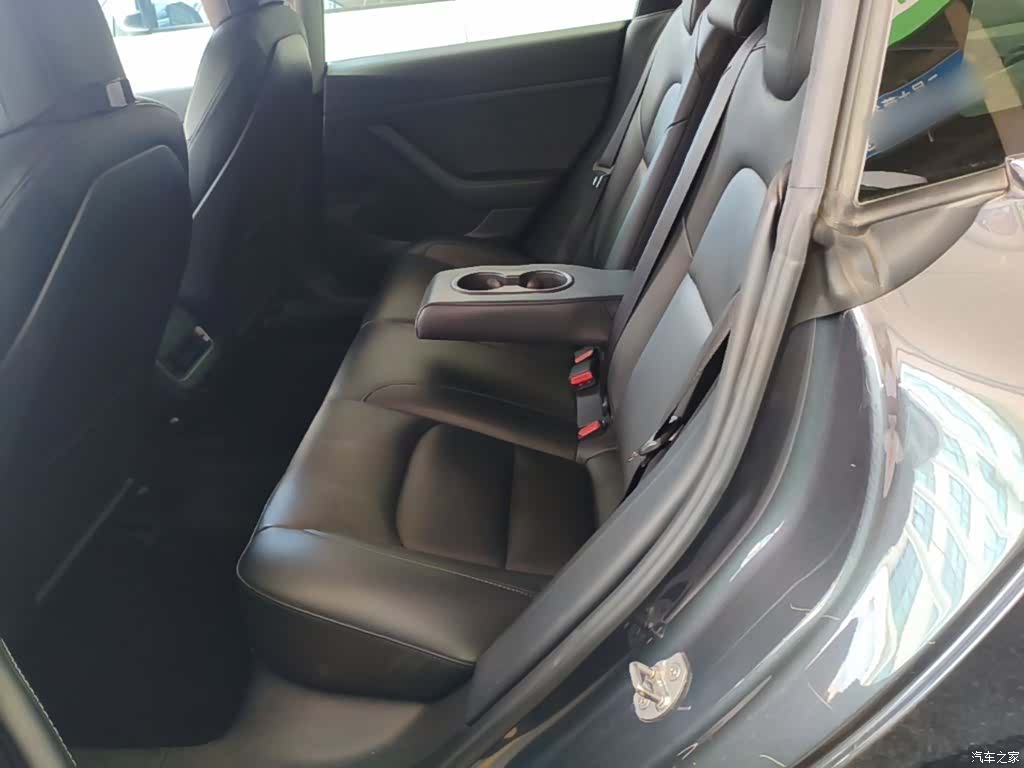 Tesla Model 3, 2020 17
