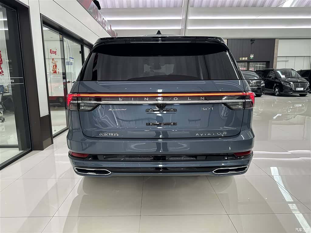 Lincoln Aviator, 2025 19