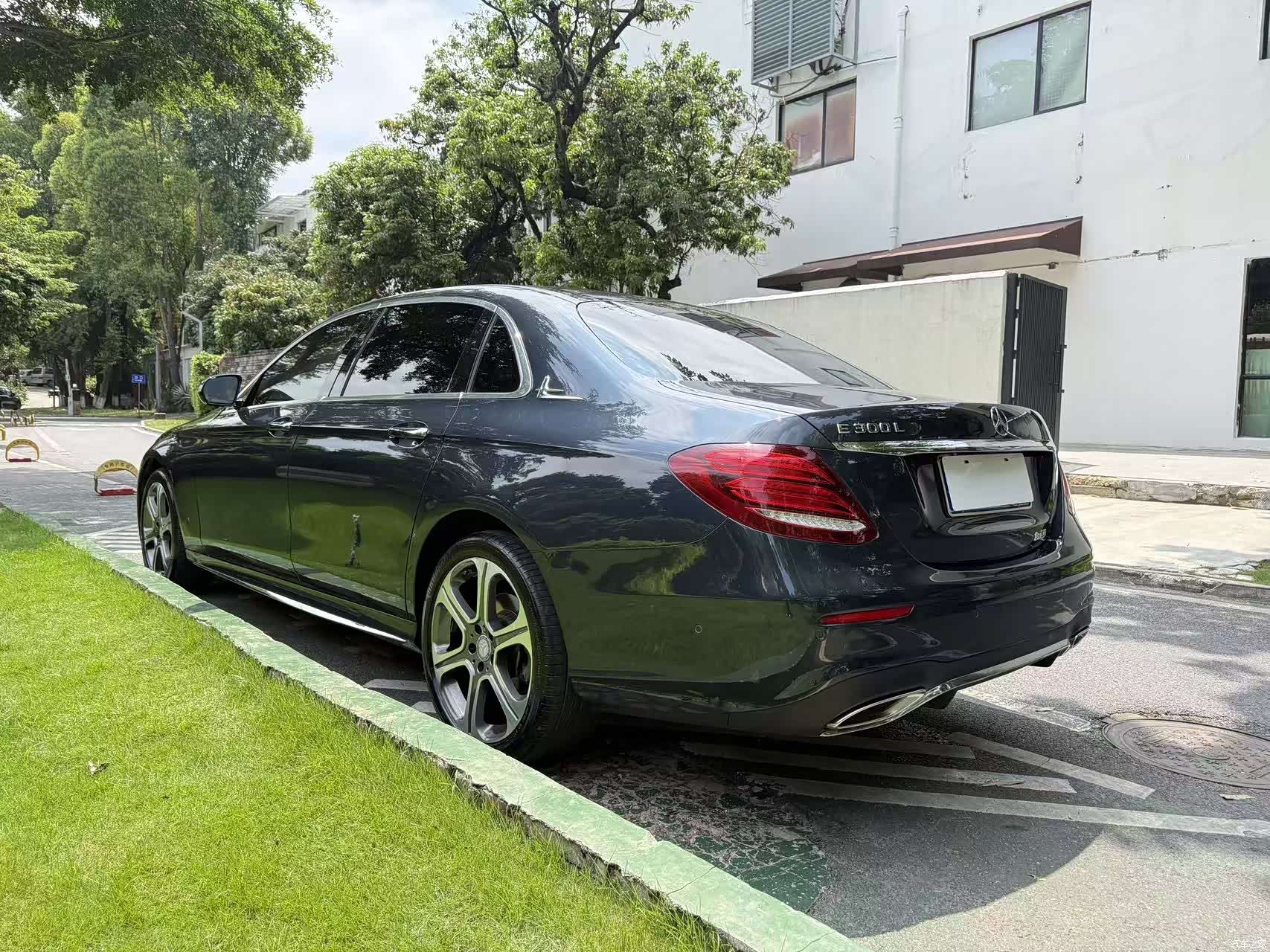 Mercedes-Benz E-Class, 2017 3
