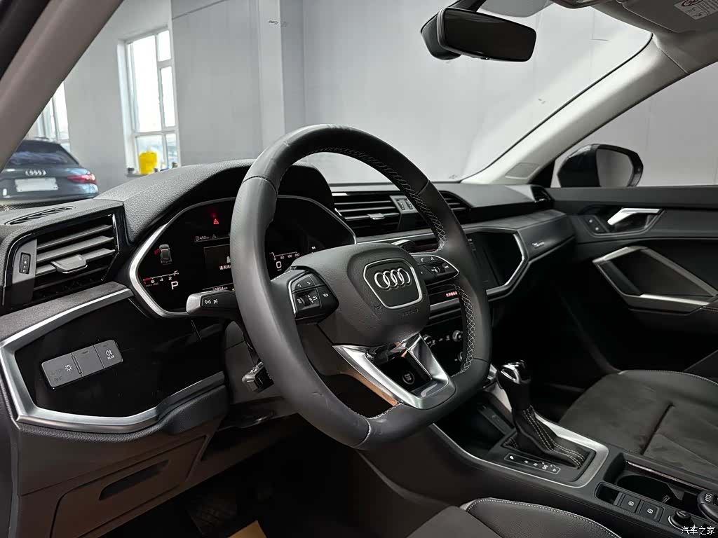 Audi Q3, 2022 13