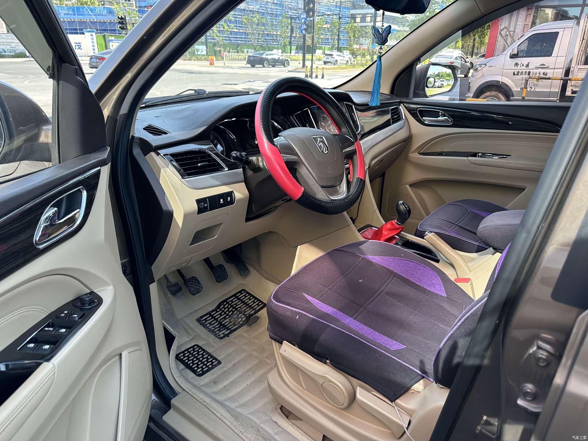 Wuling 730, 2017 7