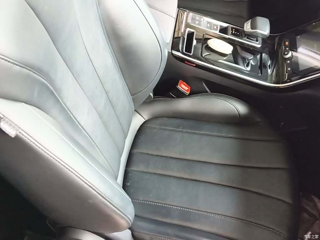 Roewe RX5, 2021 25