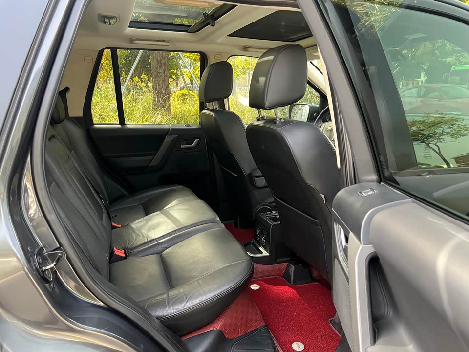 Land Rover Freelander 2