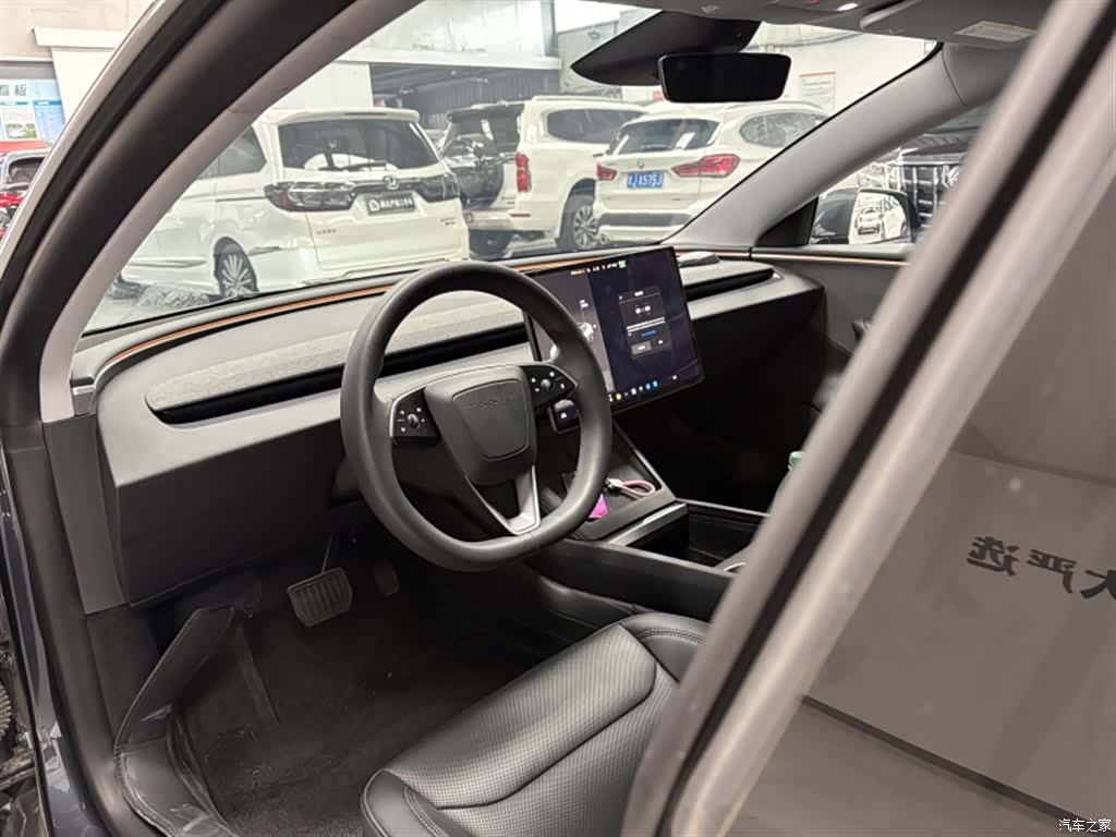 Tesla Model 3, 2024 6