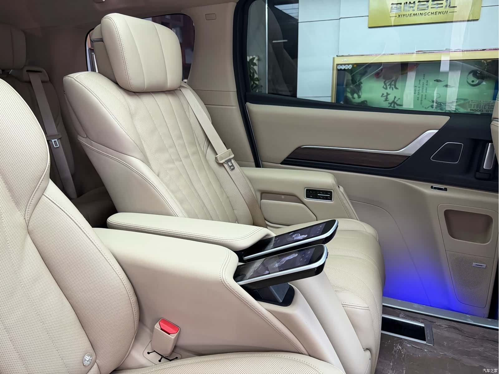 Buick Century, 2024 40