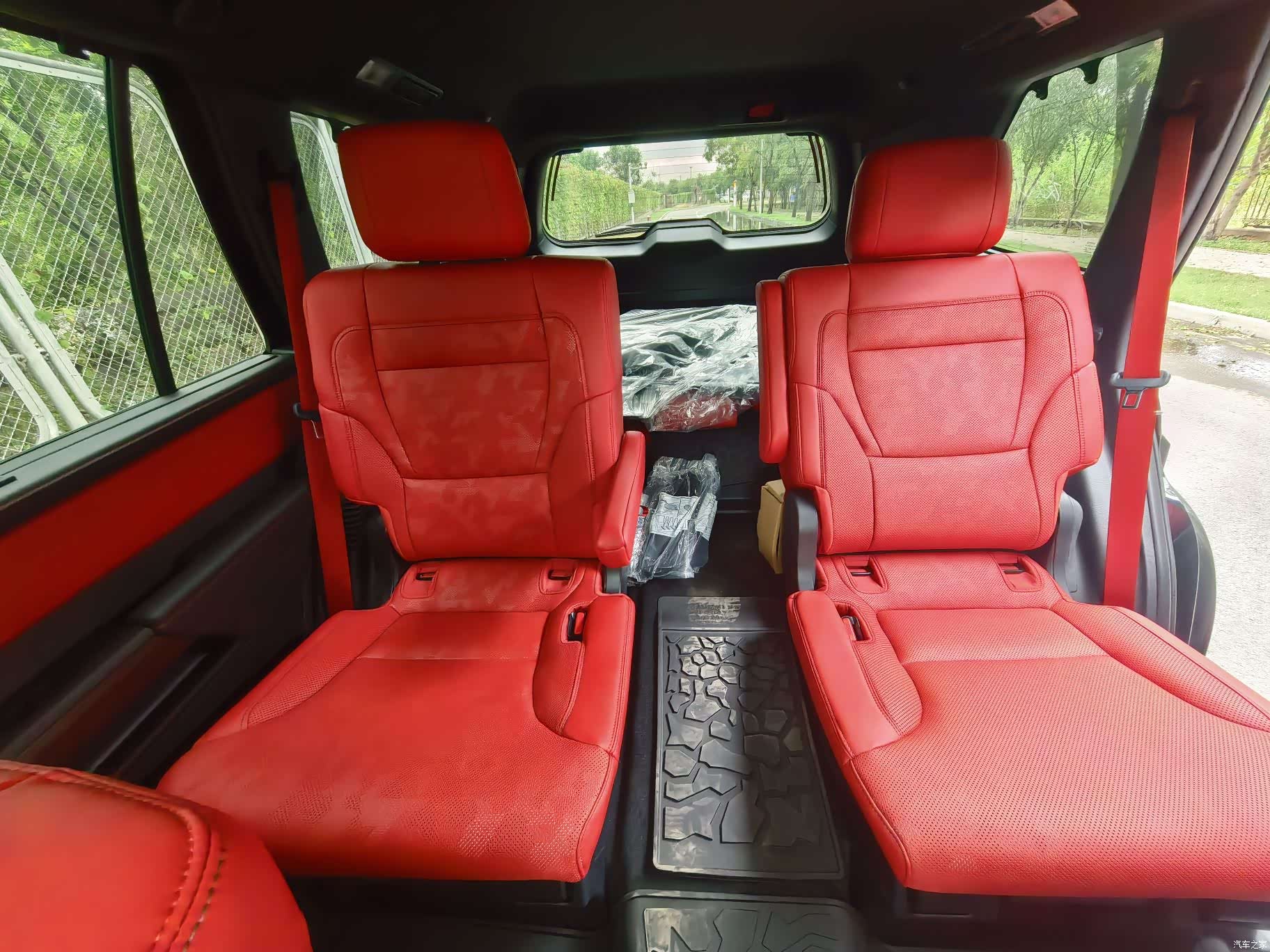 Toyota Sequoia, 2025 27