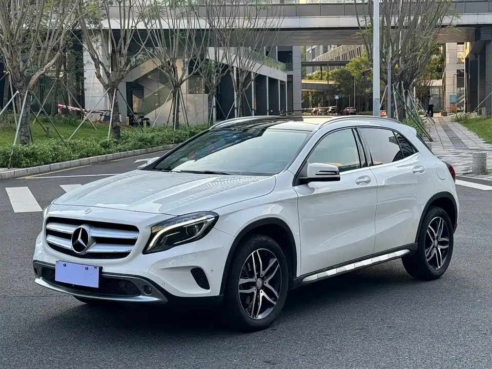 Mercedes-Benz GLA
