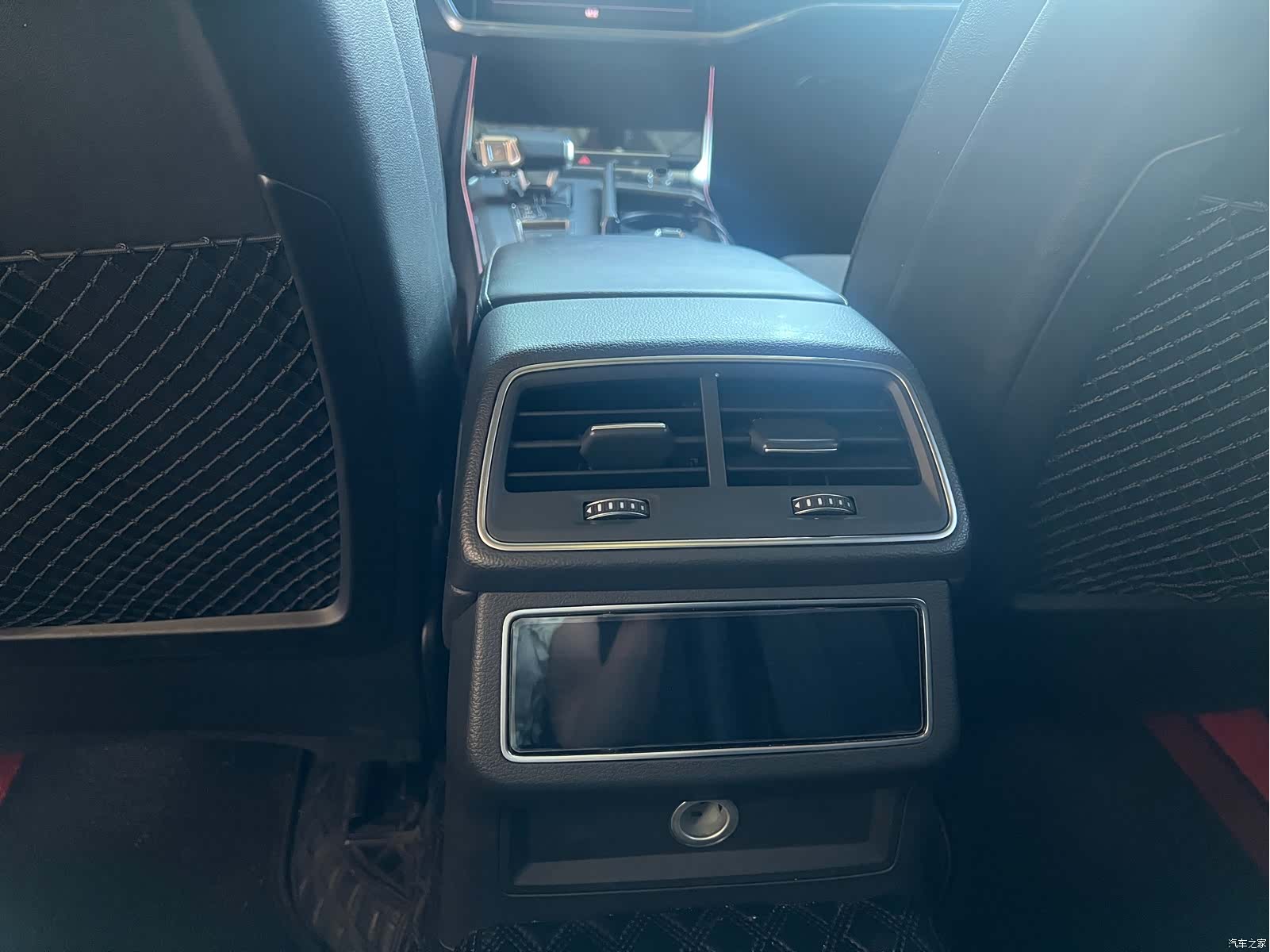 Audi A6L, 2021 16