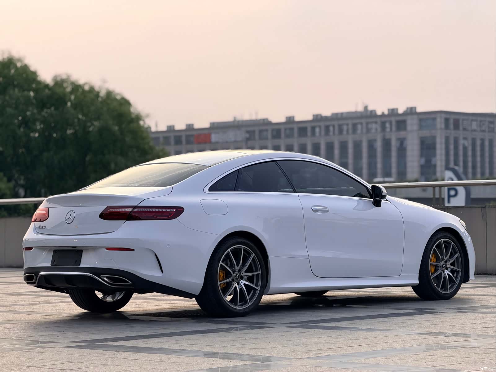 Mercedes-Benz E-Class, 2023 7