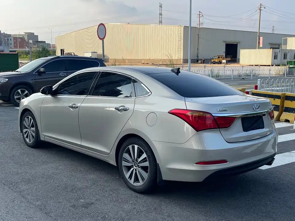 Hyundai Name picture