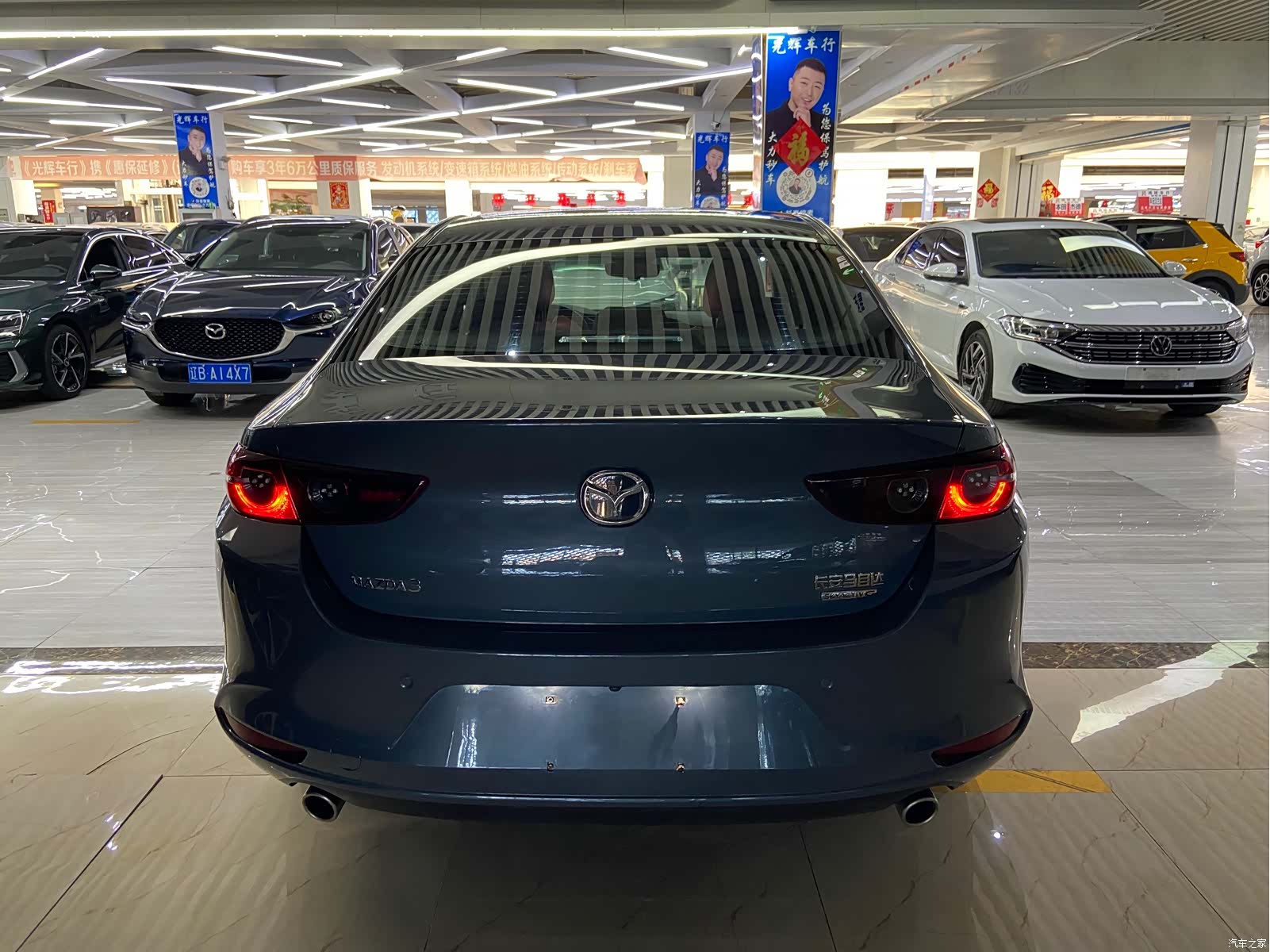 Mazda Mazda3, 2023 все фото