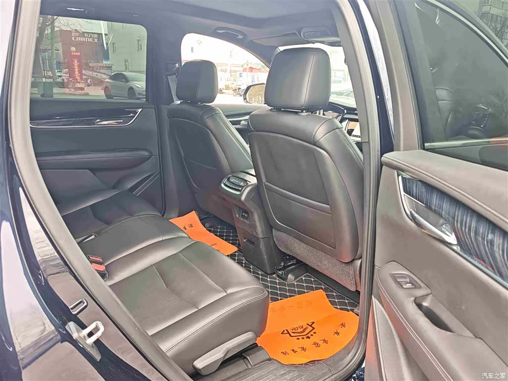 Cadillac XT6, 2022 25