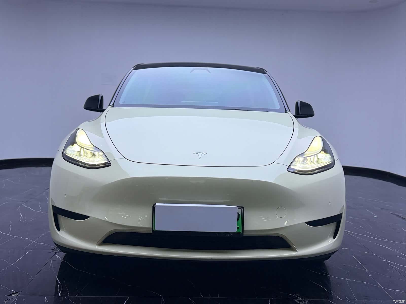 Tesla Model Y, 2022 2
