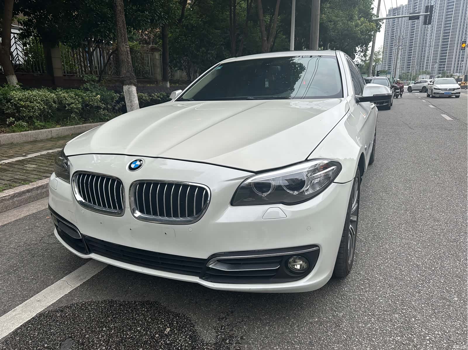 BMW 5 Series, 2016 1