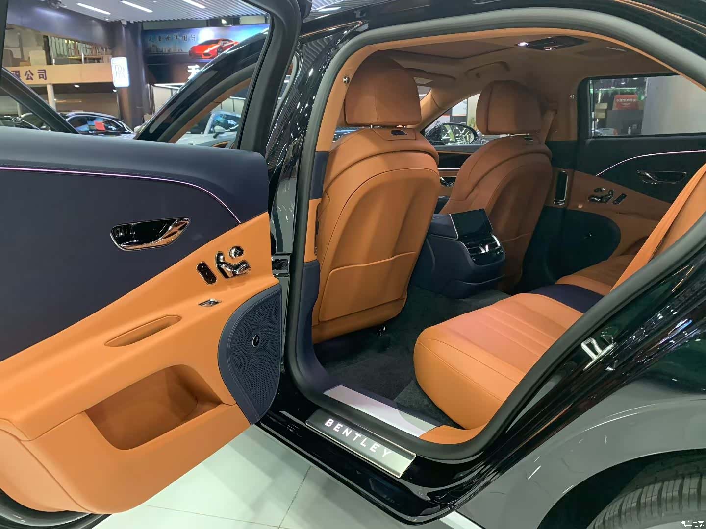 Bentley Flying Spur, 2026 6