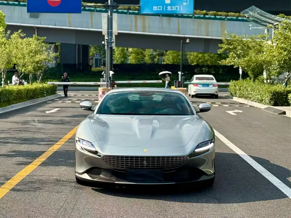 Ferrari Roma