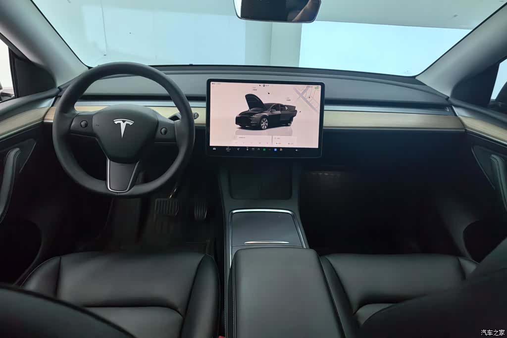 Tesla Model Y, 2022 12
