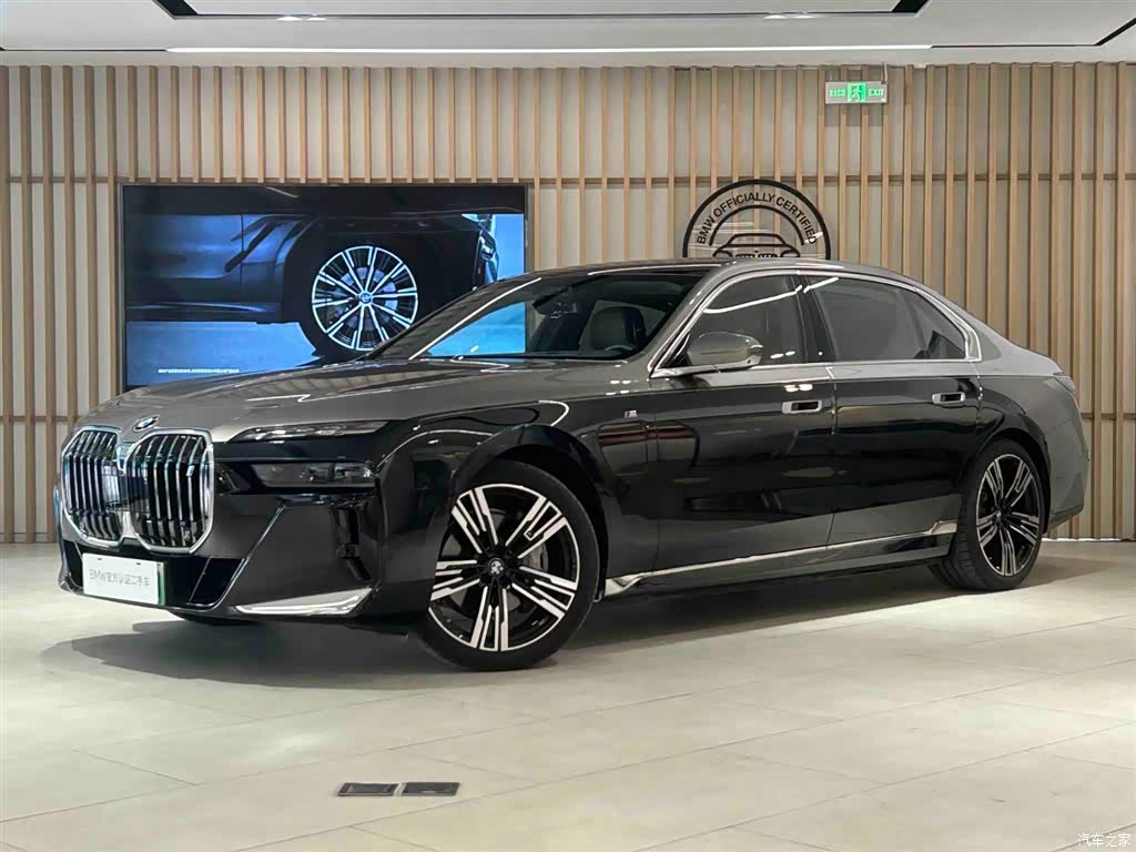 BMW i7, 2024 1