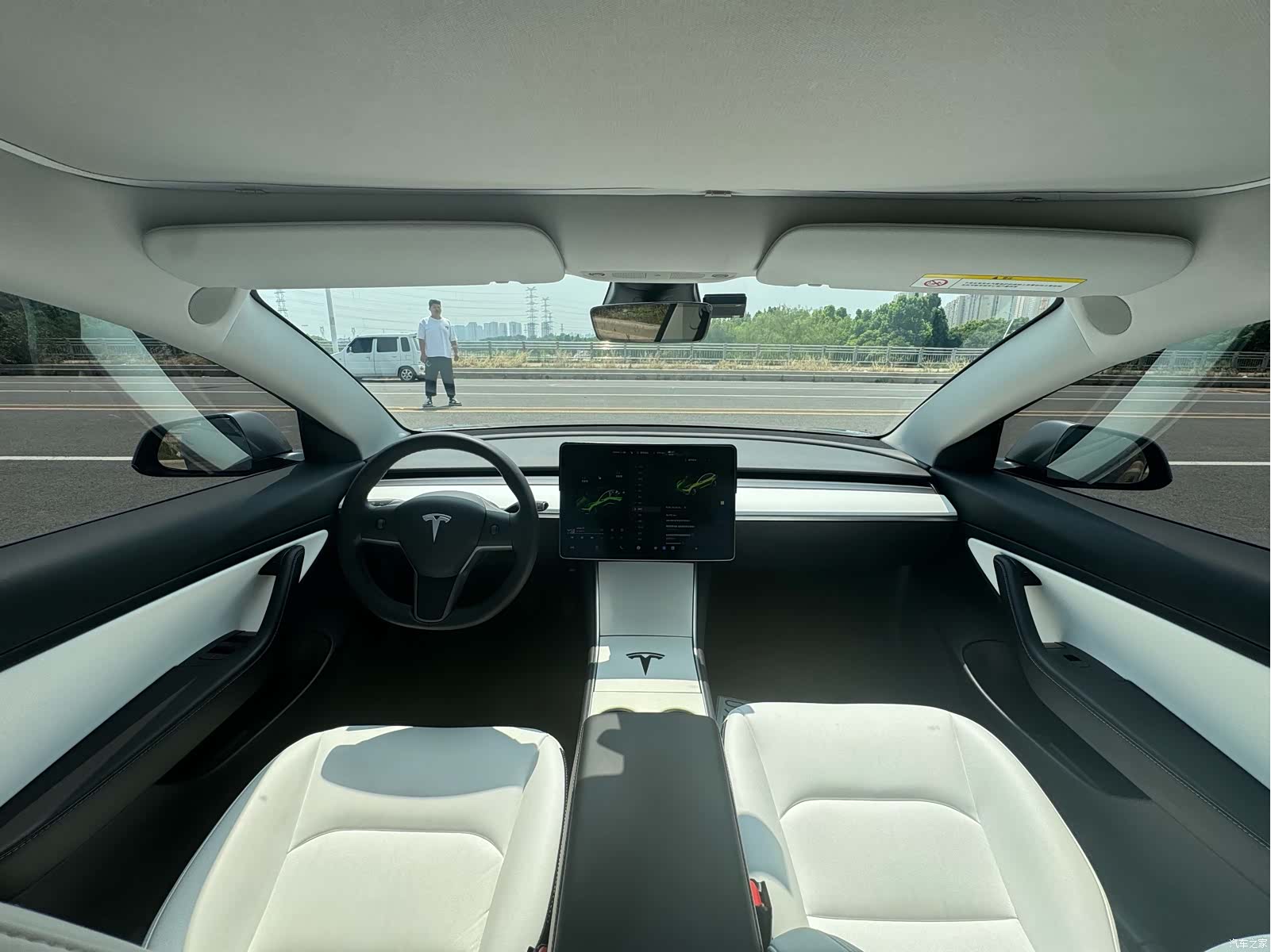 Tesla Model 3, 2020 7