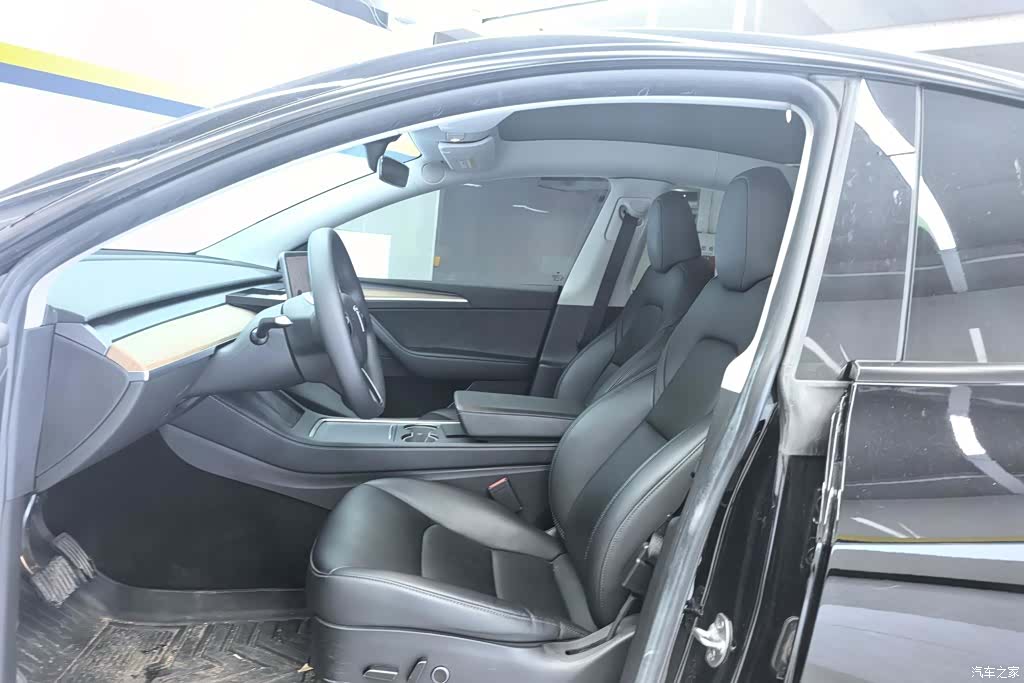 Tesla Model Y, 2022 9