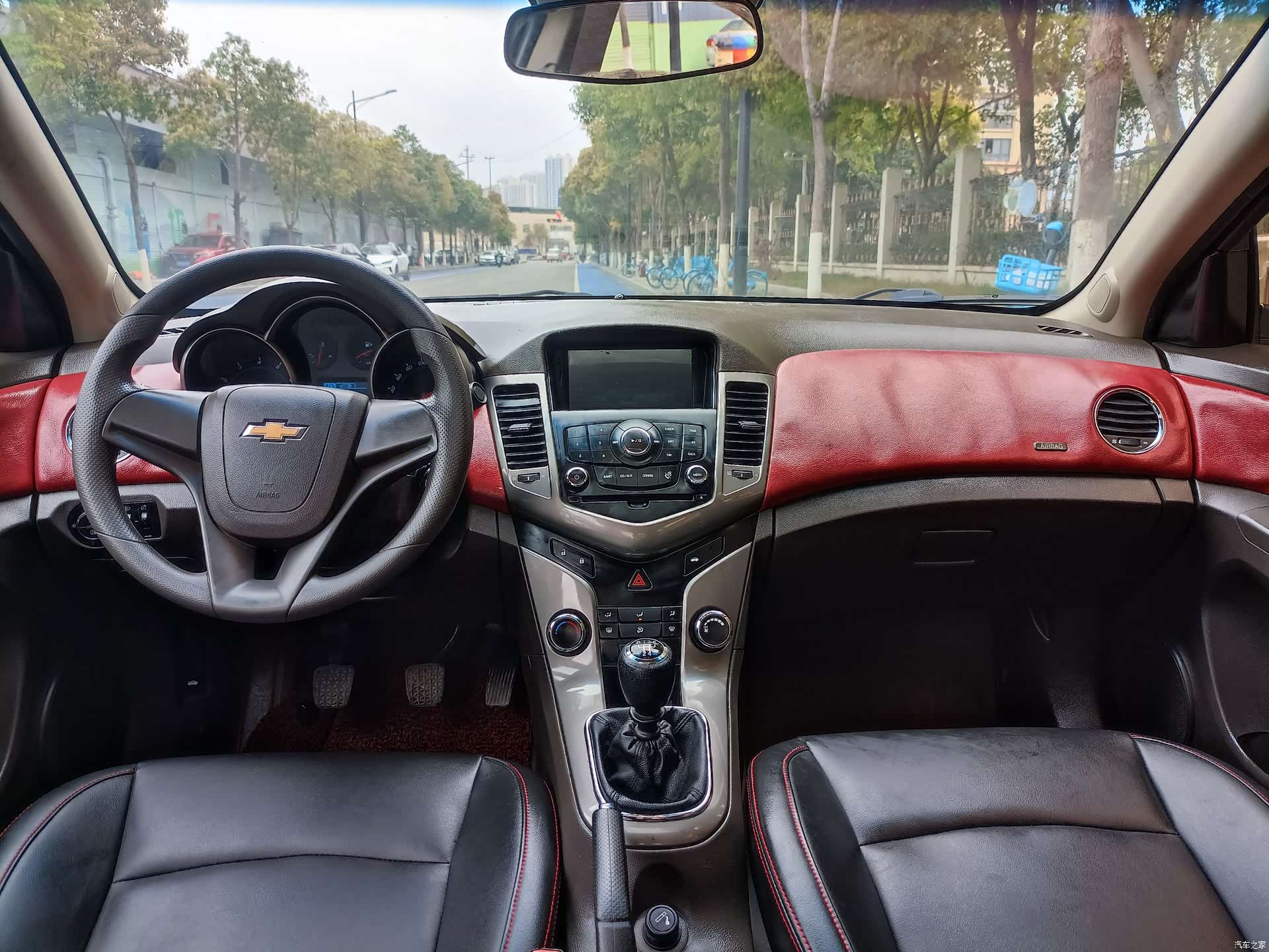 Chevrolet SE, 2016 31