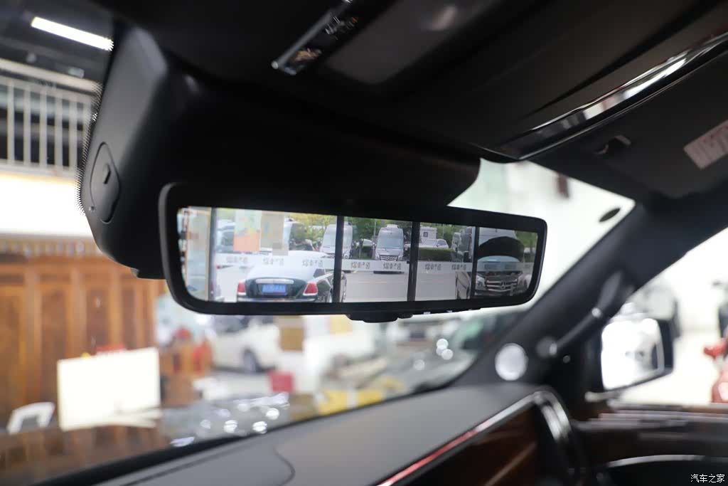 Hongqi 6, 2022 19