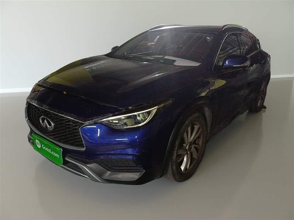 Infiniti QX30