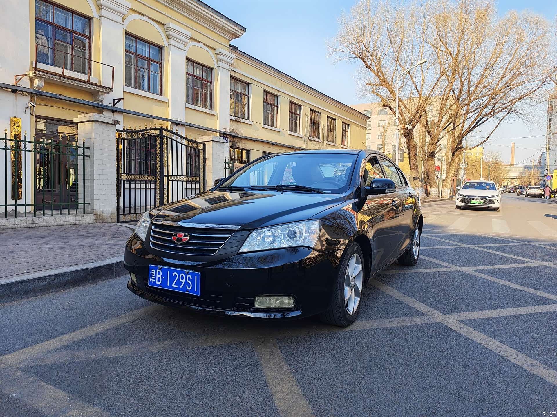 Geely Emgrand, 2011 1