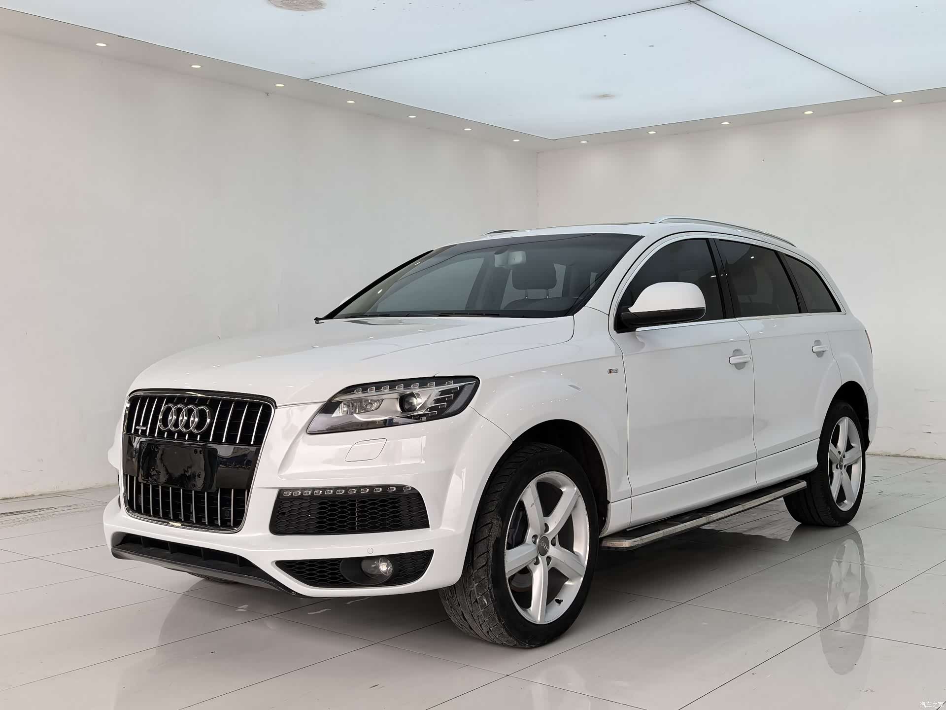 Audi Q7, 2015 1