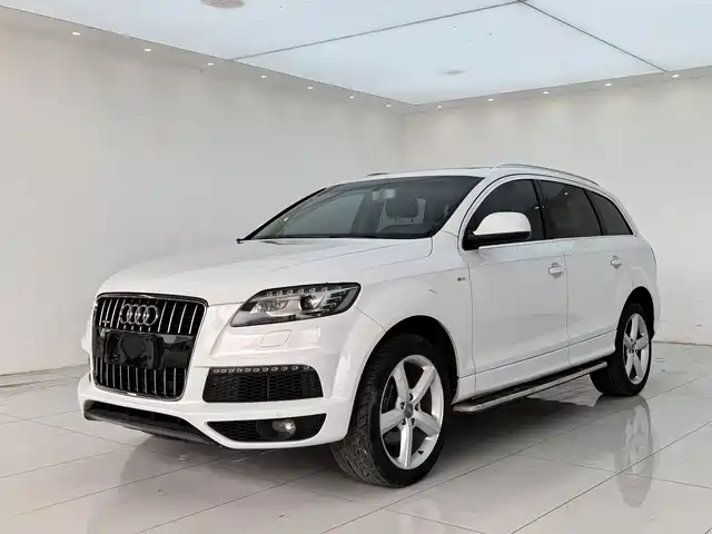 Audi Q7 2015 — купить из Китая под заказ