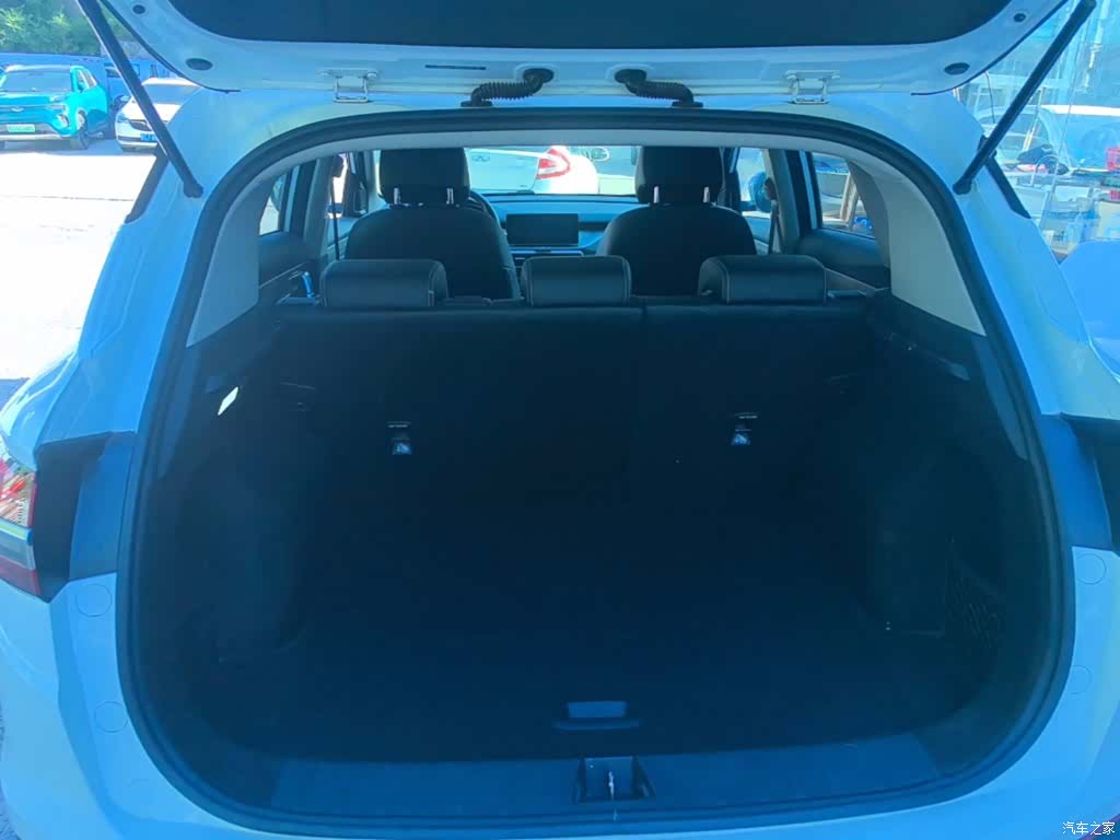 Geely Coolray, 2019 19