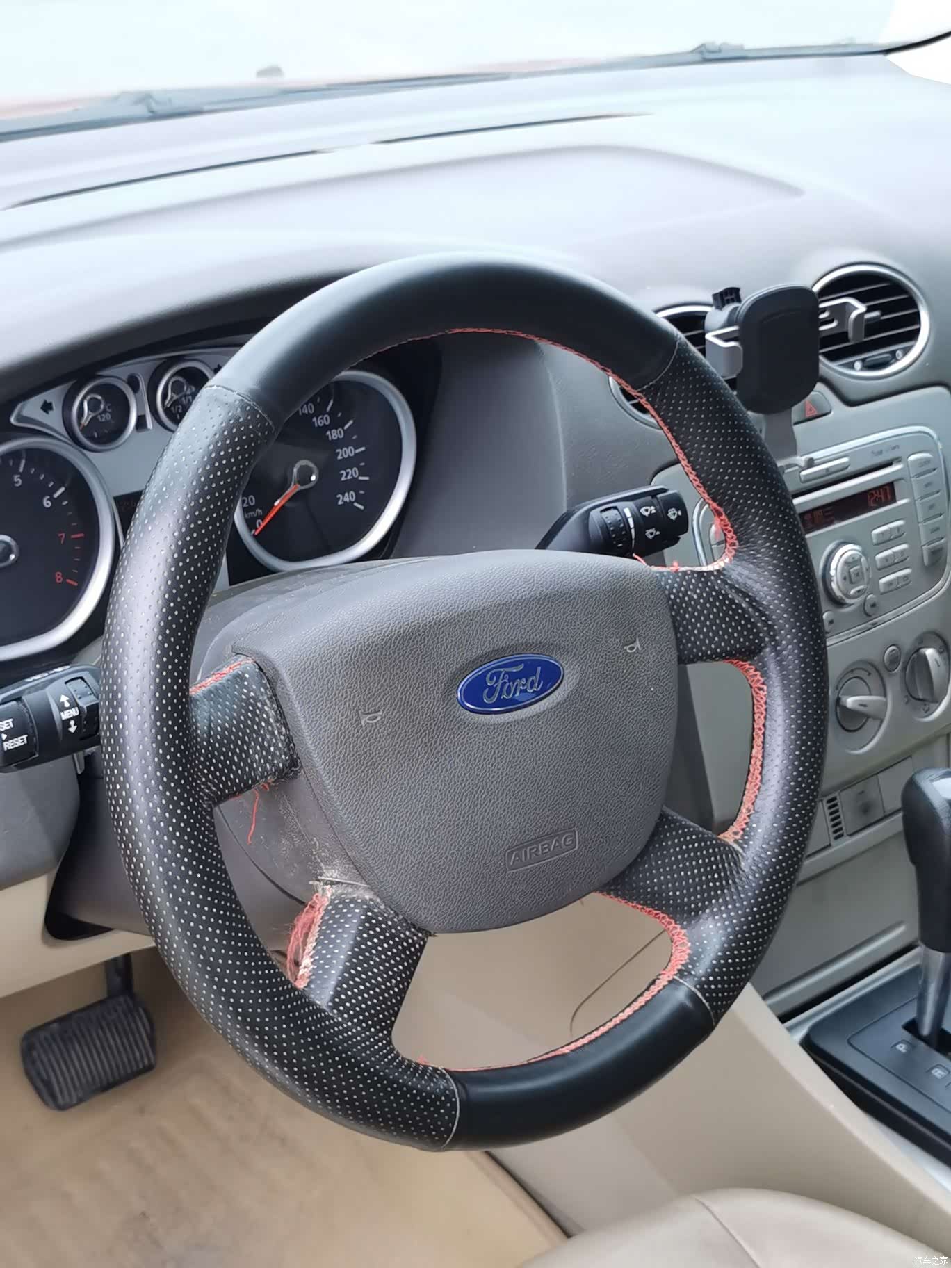 Ford Focus, 2011 7