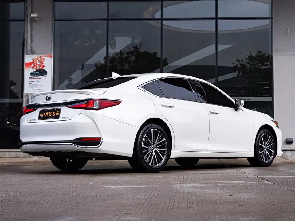 Lexus ES Lexus ES