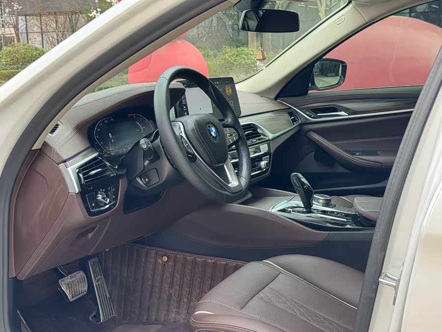 BMW 5 Series 2021, фото 7