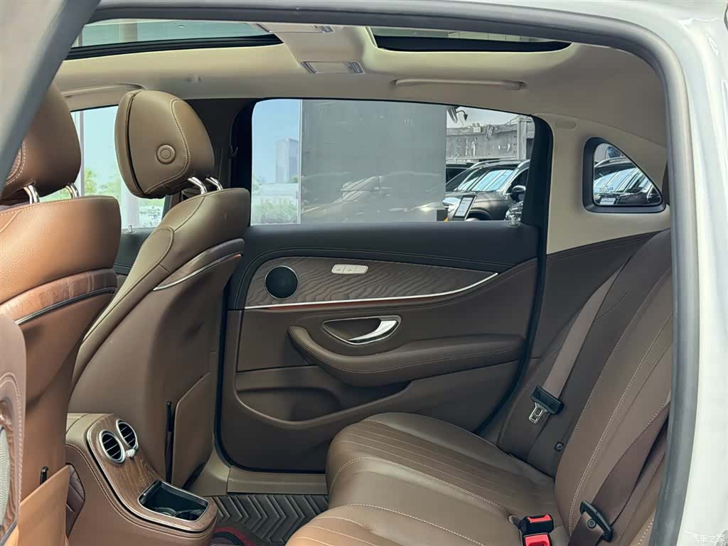 Mercedes-Benz E-Class, 2021 10