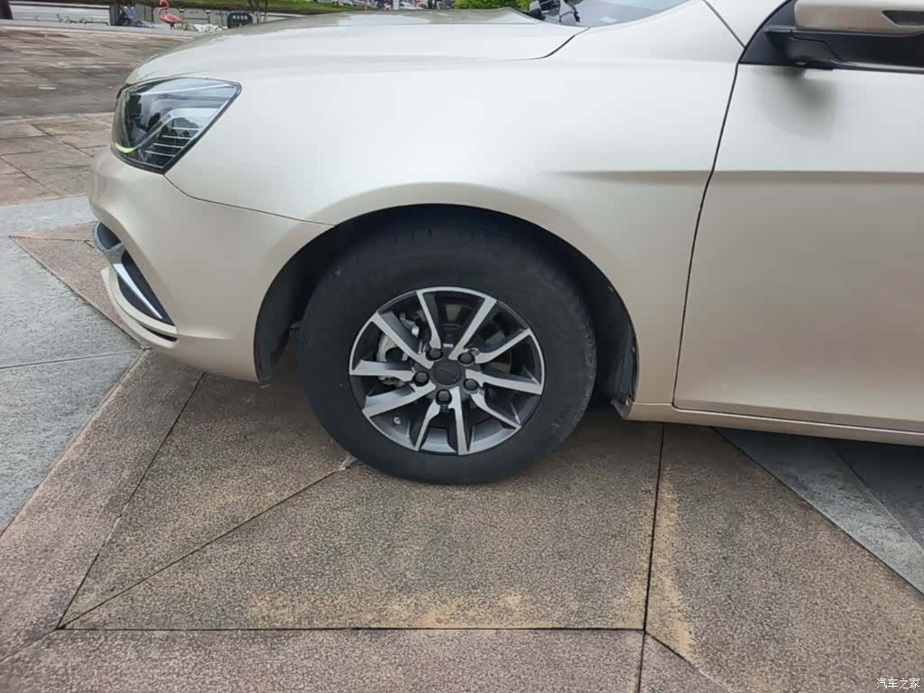 Geely Emgrand, 2019 23