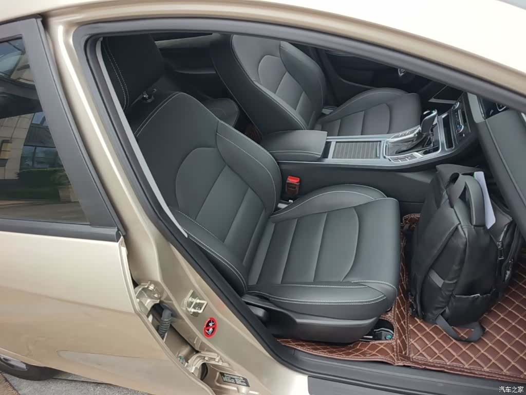 Geely Emgrand, 2019 25