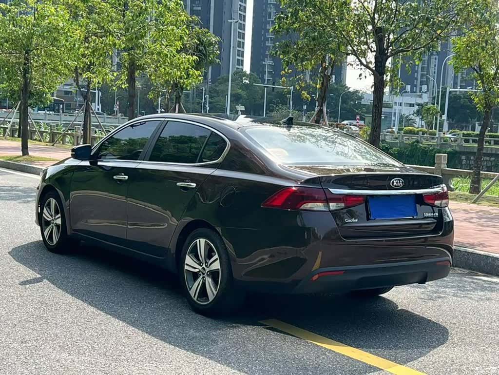 Kia GLS, 2018 9