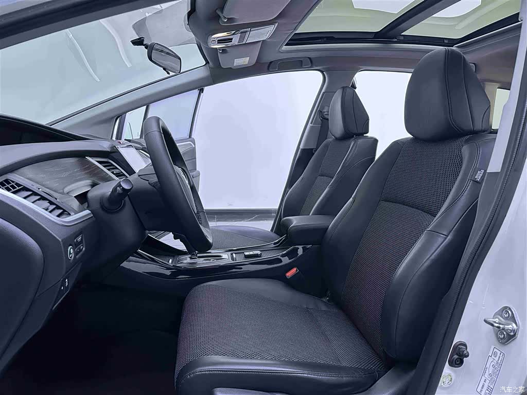 Honda Jade, 2017 11
