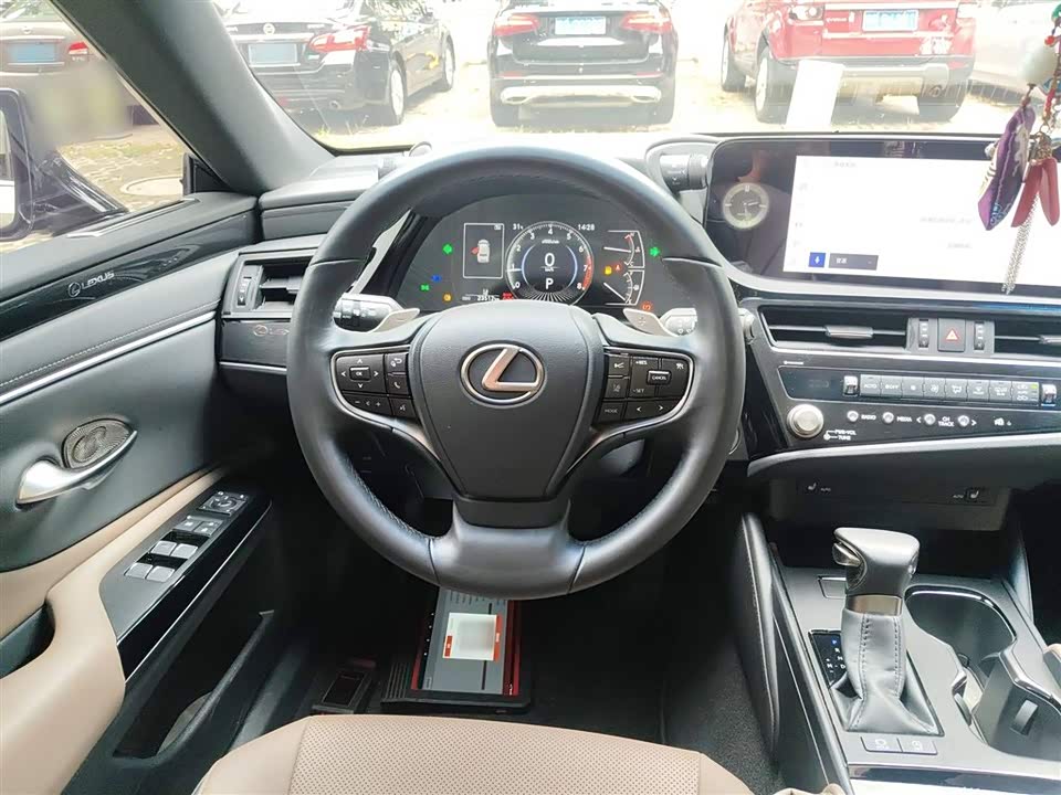 Lexus ES Lexus ES