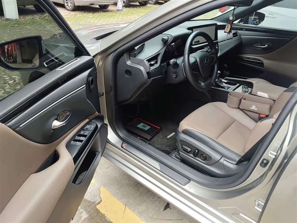 Lexus ES Lexus ES