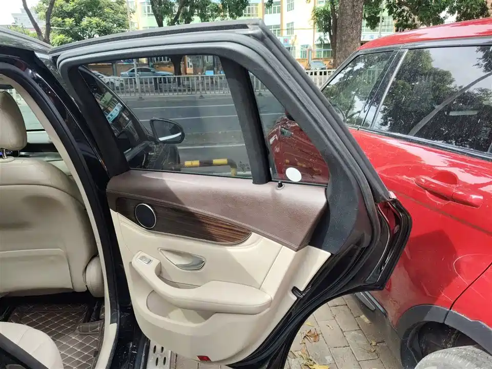 Mercedes-Benz GLC Mercedes-Benz GLC