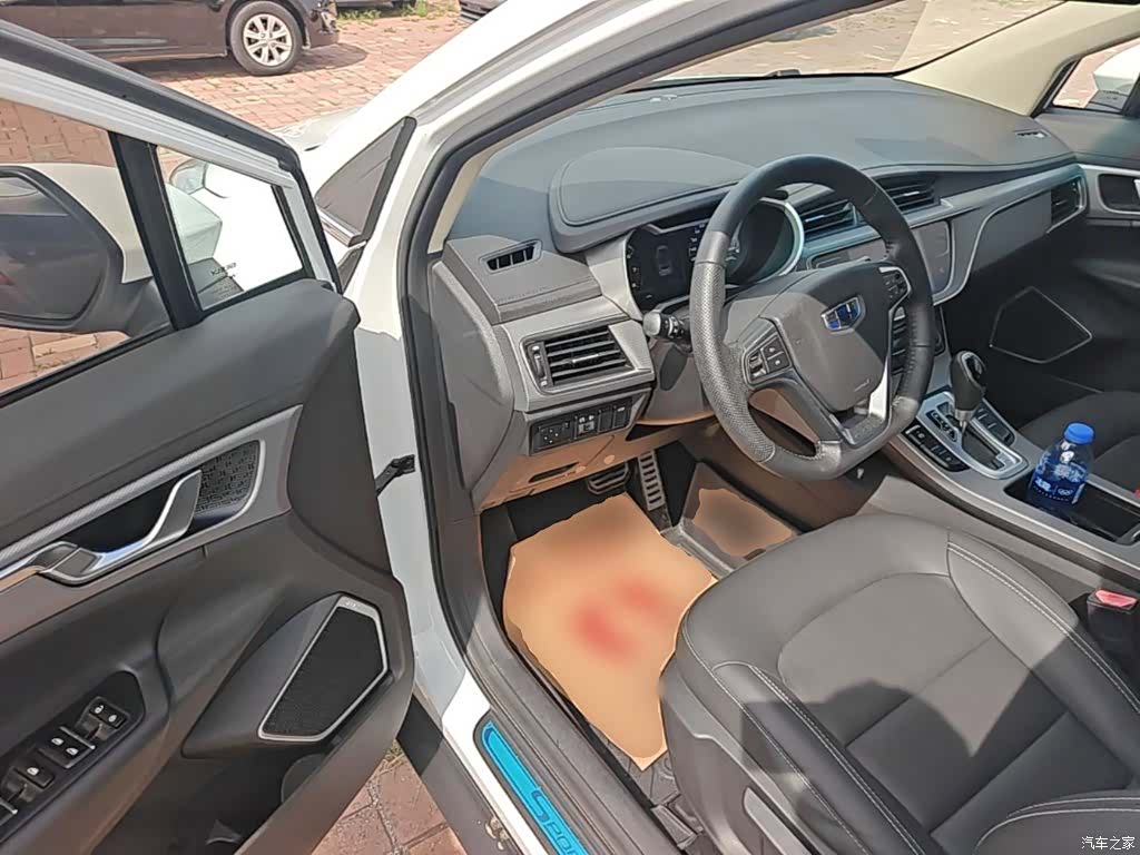 Geely Emgrand, 2019 16