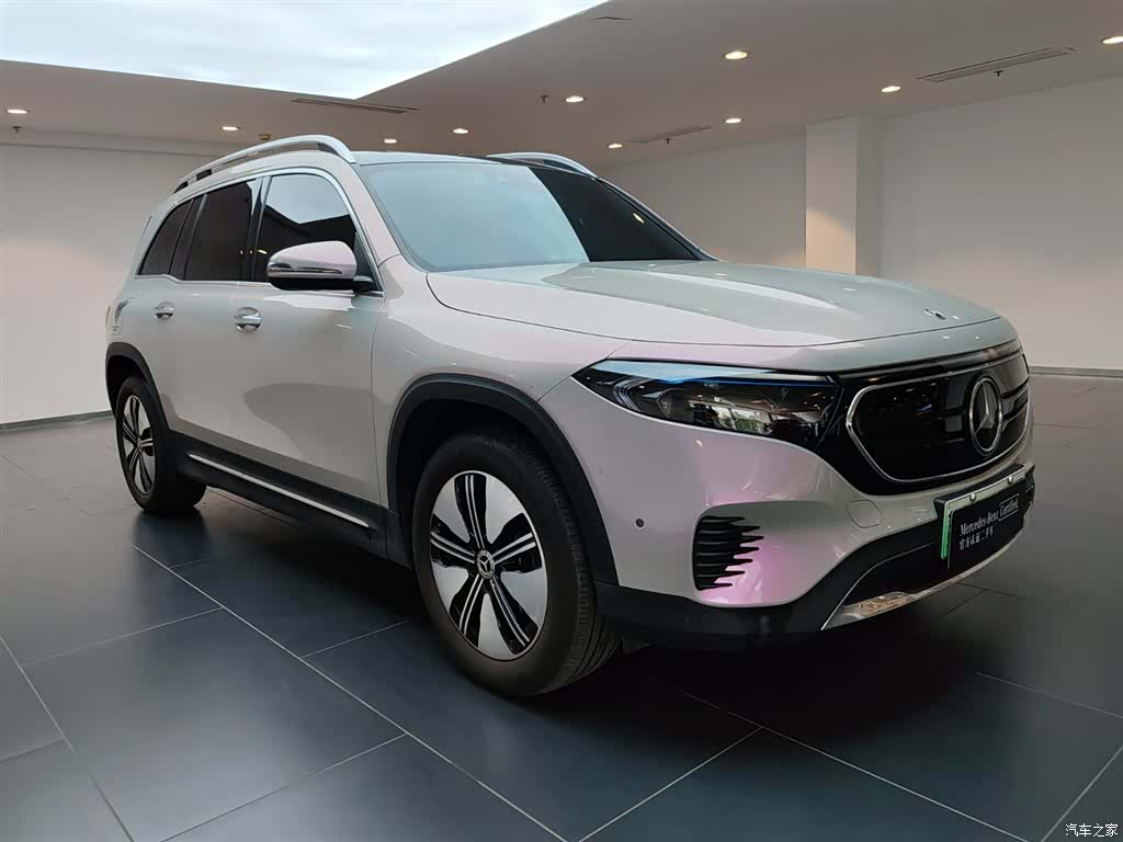 Mercedes-Benz EQB, 2023 2